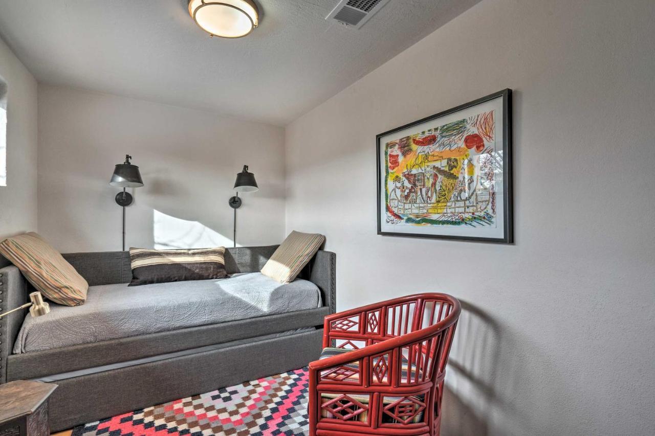 Adobe House With Patio - Walk To Dtwn Plaza And Shops! Villa ซานตาเฟ ภายนอก รูปภาพ